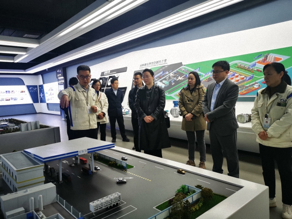 川哈院與耐德集團攜手開展合作調研，技術交流共促成渝能源裝備產業協調發展
